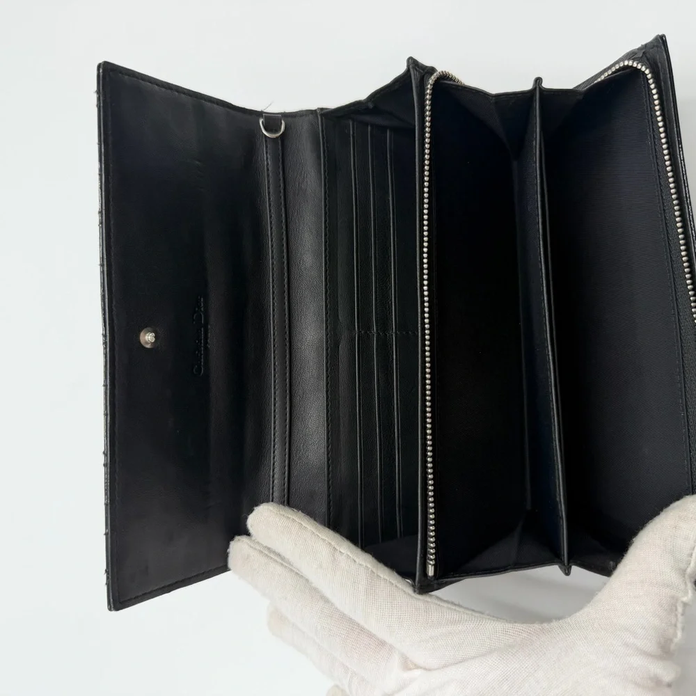 Christian Dior Black Quilted Patent Leather Women’s Wallet
